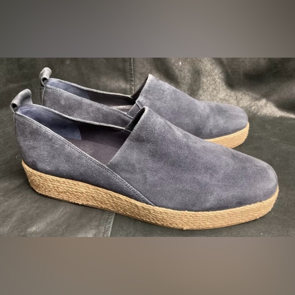 Vince Suede Slip On Navy Blue Women’s Shoes Size 7.5